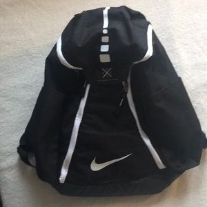 NIKE HOOPS ELITE MAX AIR TEAM 2.0 BACKPACK
